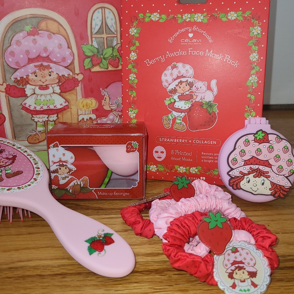 Strawberry Shortcake Spa Day Set π - Picture 2 of 3